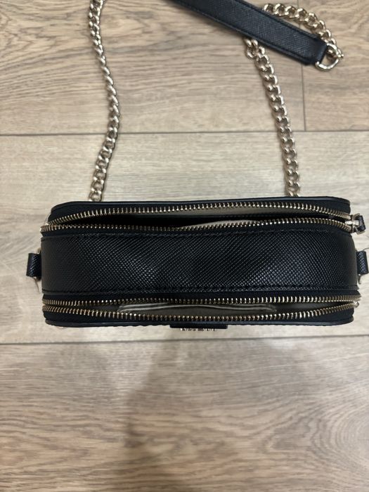 Сумка GUESS оригинал продаю