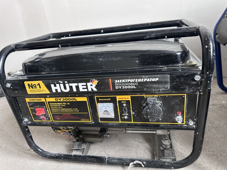 Бензиновый генератор huter