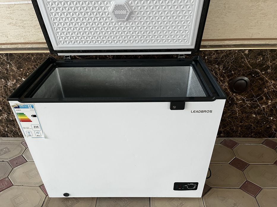 Морозильник ,обьем 275 л