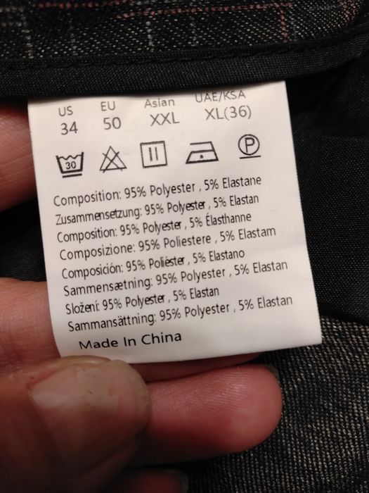 Pantaloni barbatesti