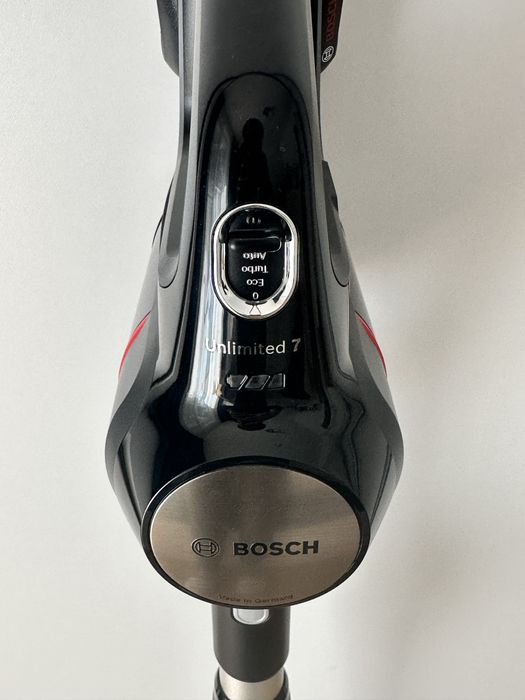 Aspirator vertical 2in1 Bosch Unlimited 7