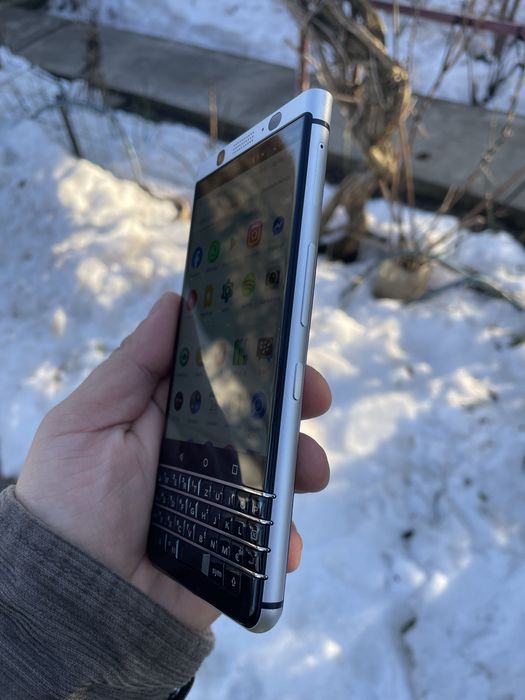 Vand/schimb Blackberry Keyone