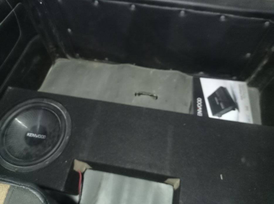 Kenwood Sabfer yashki bilan.