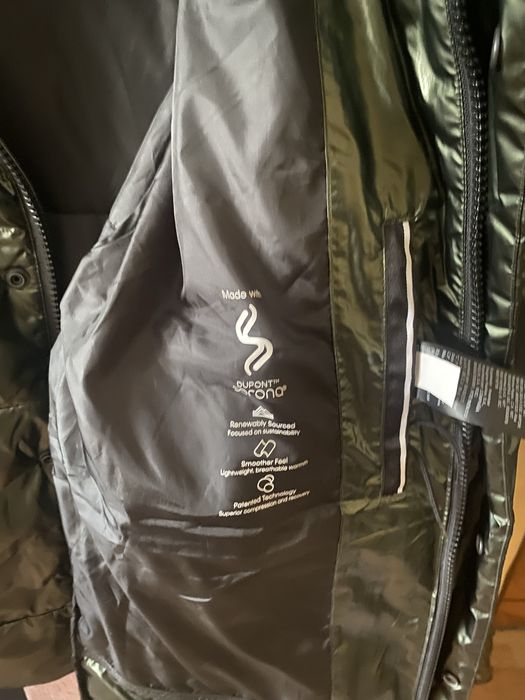 Geaca Calvin Klein purtata maxim doua purtari