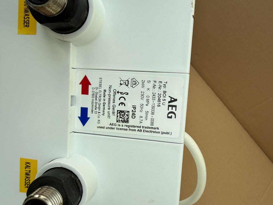 Boiler electric AEG BOI 5 U 5L termostat reglabil fabricat in Germania