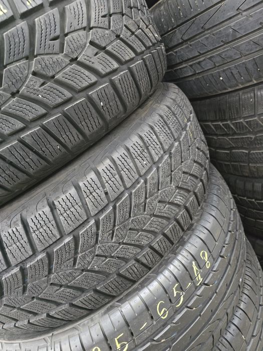 2 Броя 215/65/17 Goodyear 5,2mm
