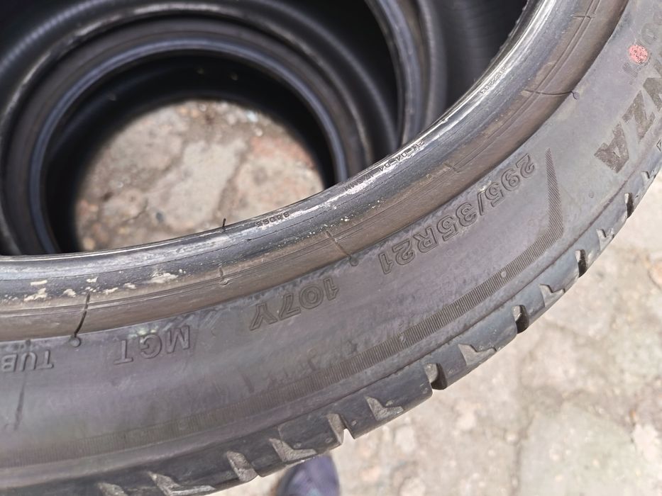 Anvelope vara 295 35 21 Bridgestone 202 2 5.3mm