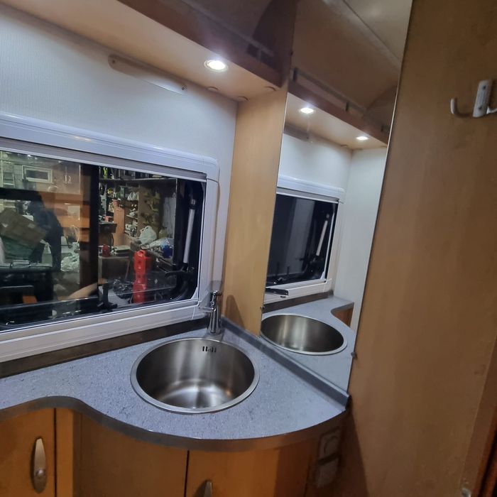 Прицеп дом на колесах 5 мест