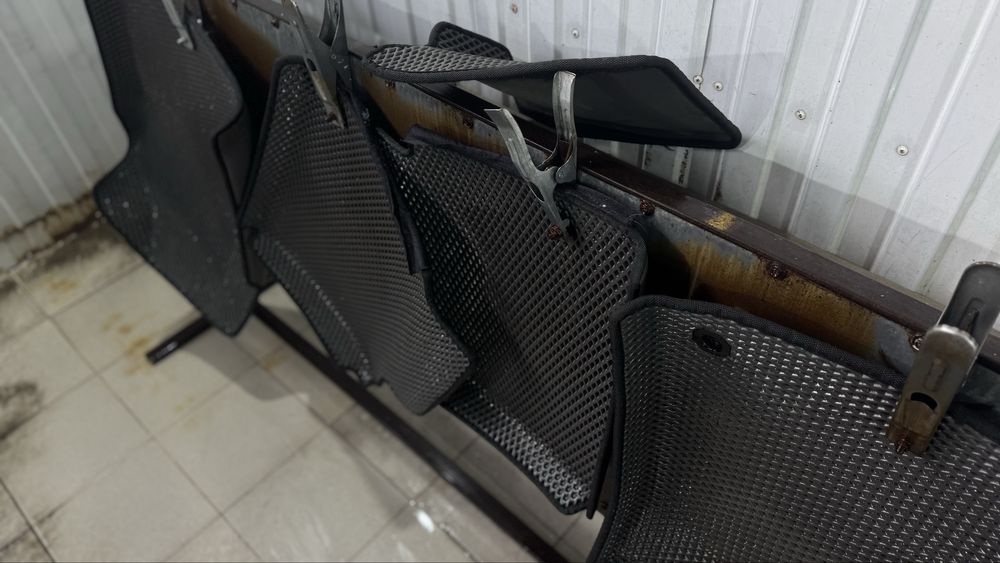 Полики Камри Королла