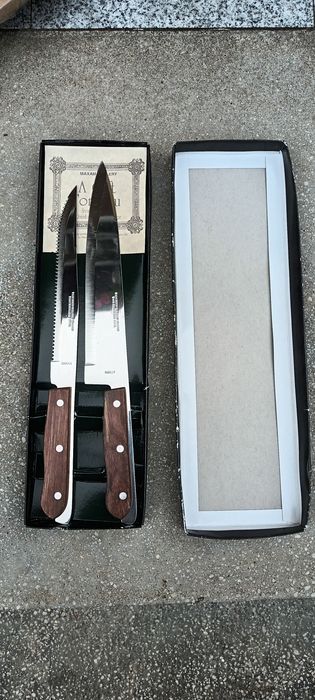 Cuțit, set în cutie