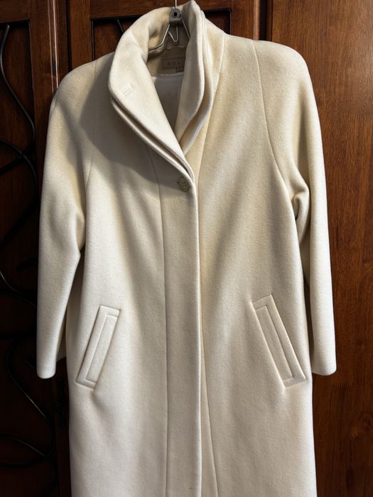 Пальто демисезонное