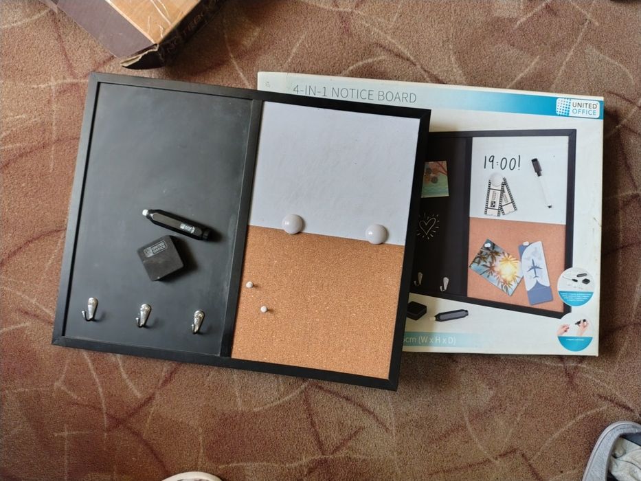 Tabla cuier hol pentru chei și notite