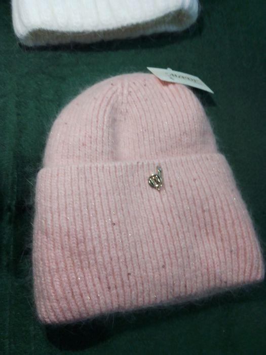 Qizlar uchun shapkalar