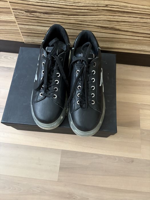 Karl lagerfeld сникърси маратонки кецове