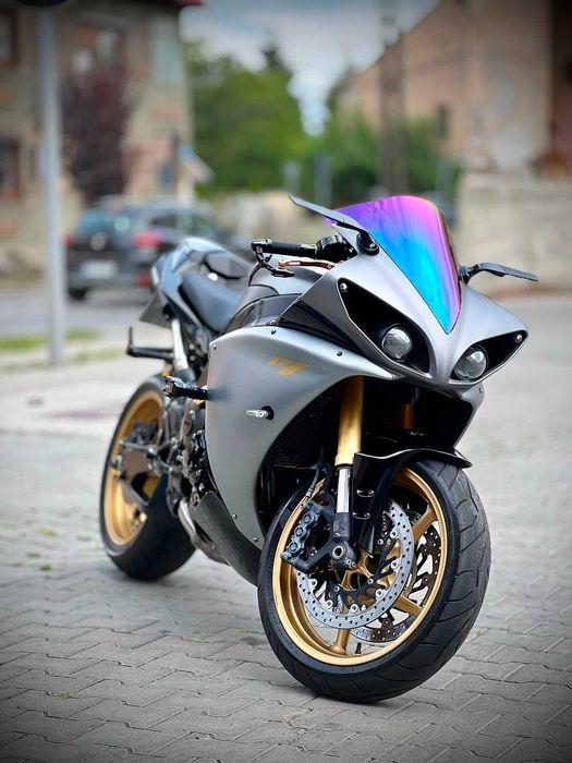 YAMAHA R1 Big Bang Crossplane