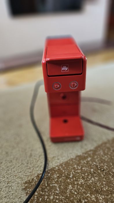 Кафемашина на капсули ILLY Iperespresso Y3