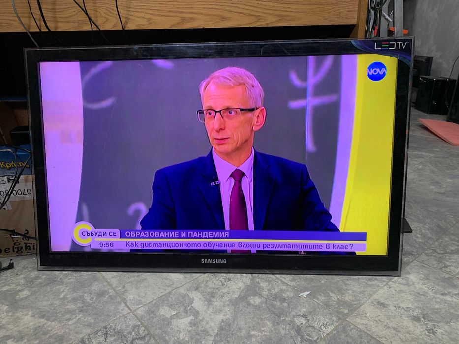 LED  tv   Samsung UE40C6700 / за части/