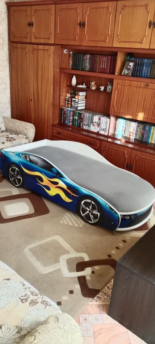 Кровать детская !