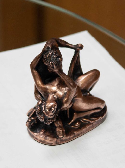 Статуетка , сувенир -"Satyre and Bacchante". Медна галванопластика
