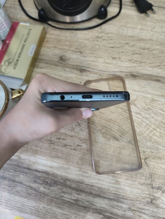 СРОЧНО продам Vivo Y28 256/8