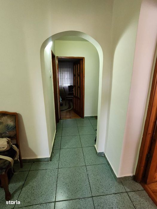 3 camere mobilat si utilat sau schimb cu 2 camere si diferenta