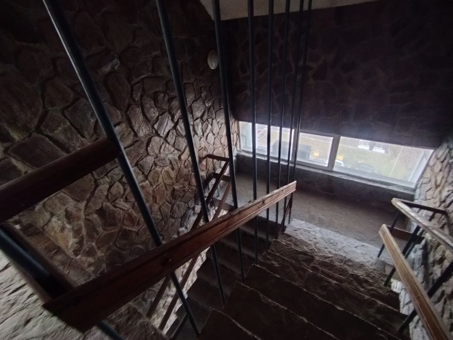 Продава се Офис в Дупница - 272 кв.м за 701 €/кв.м - Снимка #6