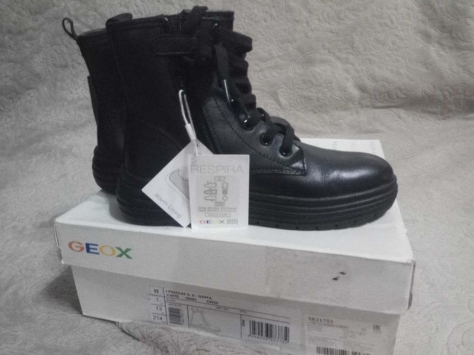 Продам зимние ботинки GEOX на девочку