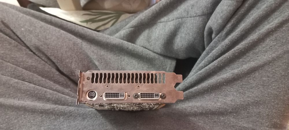 Видеокарта GTX 285