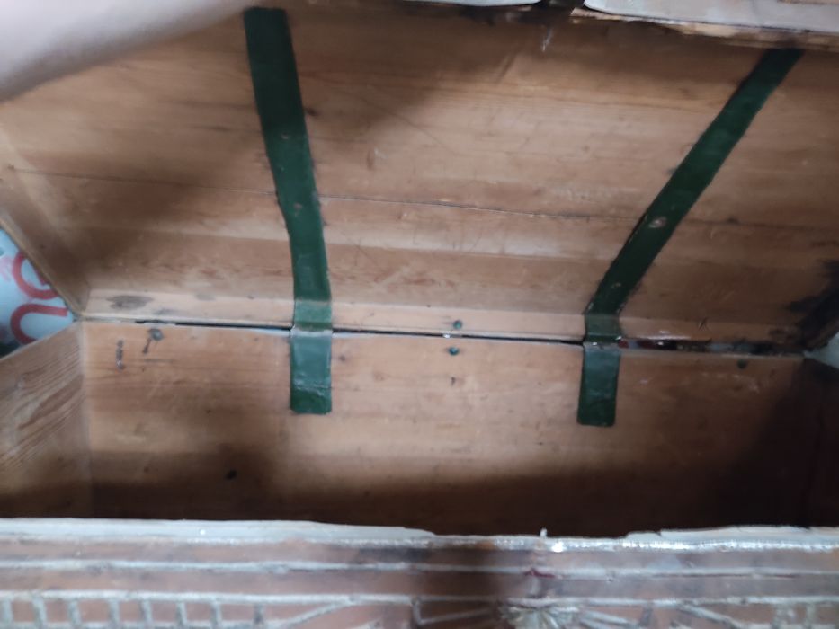 Кадимий сандик темирли