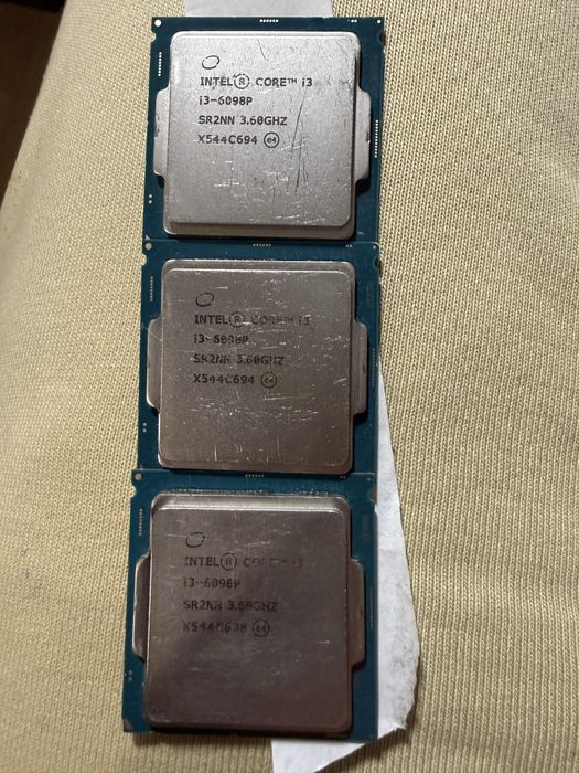 Lot 5 procesoare Intel I3