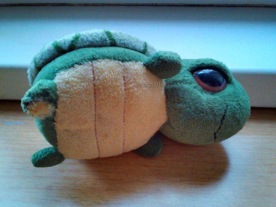 продавам  кукли и плюшени играчки