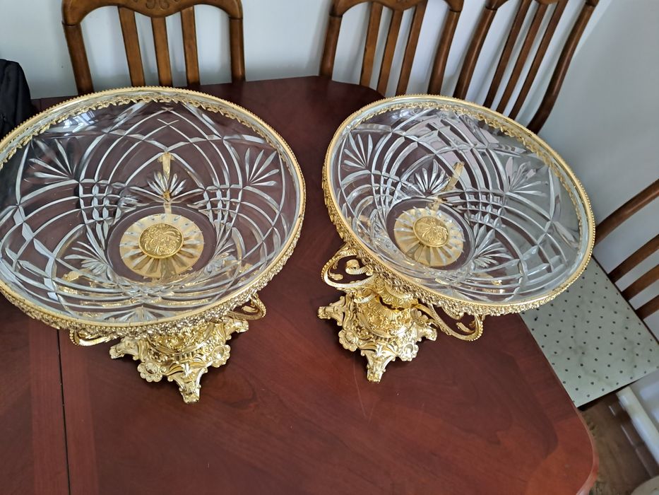 Продам хрустальные вазы