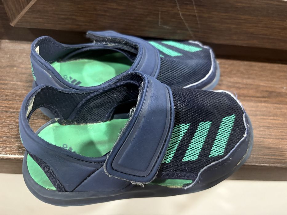 Adidas сандали детская обувь