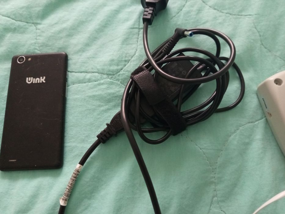 Зарядно за лаптоп HP и usb adapter