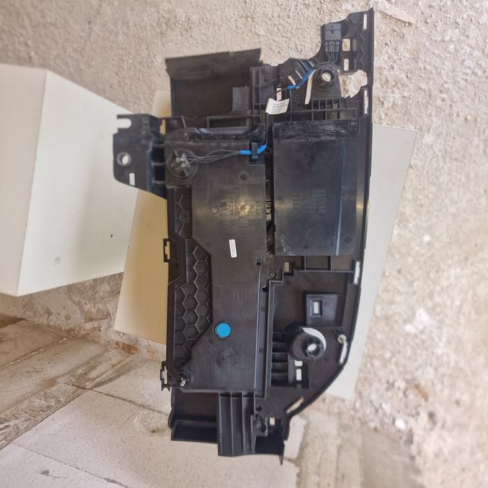 Land Rover Defender 2022 десен стоп 2021-2023