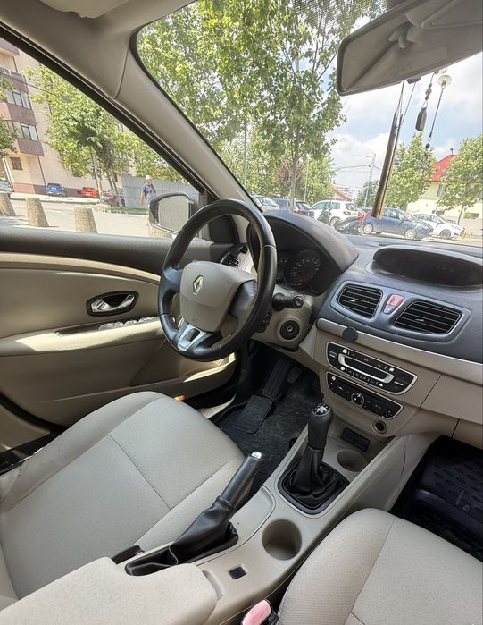 RENAULT Fluence 2010 — imagine 5
