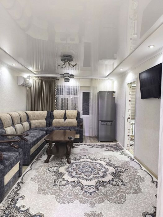 Аренда двух комнатная.  Кирпич