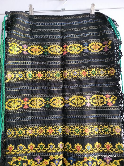 Catrinta/Soarte/Fusta matase vechi 100 ani