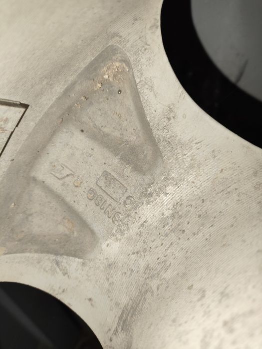 Диски от Тойота Ленд Крузер 105