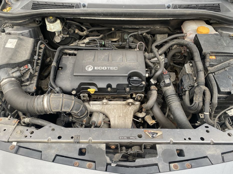 Piese Opel Astra J GTC