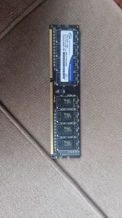 Продам ОЗУ 4 гб ddr3