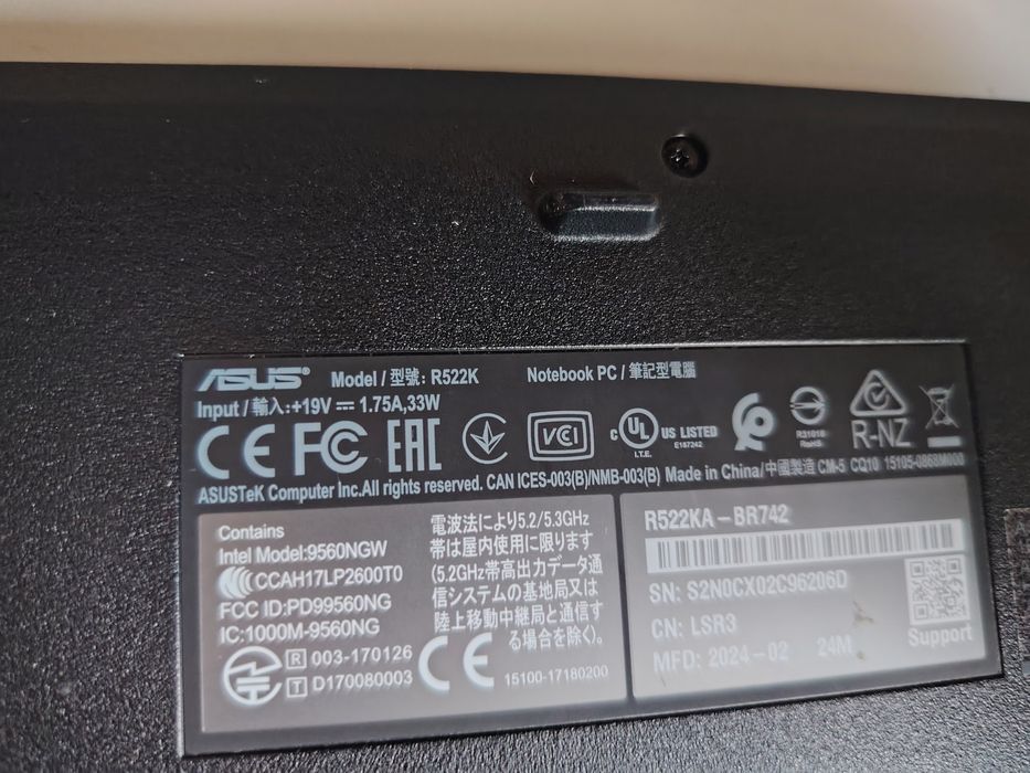 Laptop Asus Vivobook Go 15 -  model r22ka