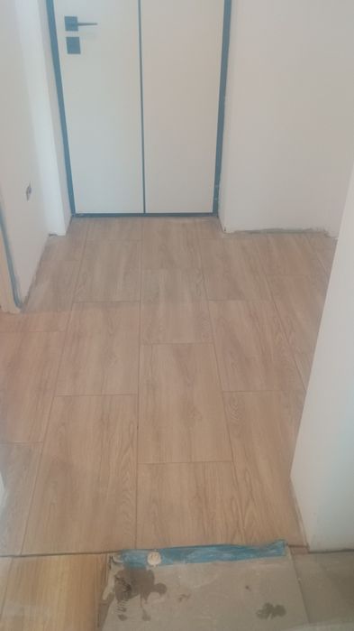 Zugrav execut finisaje