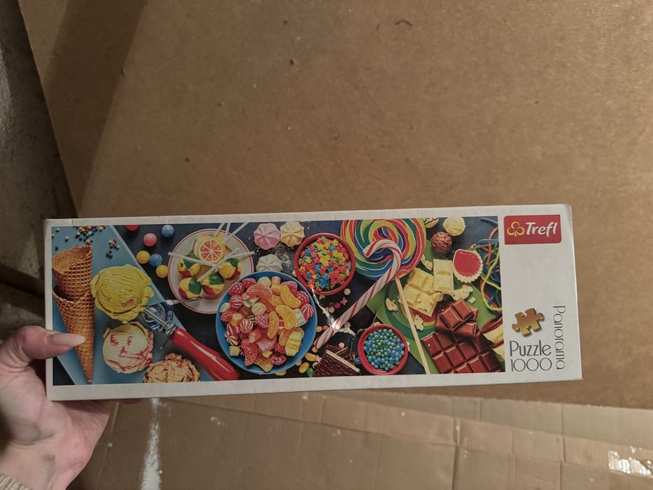 Продаются пазлы