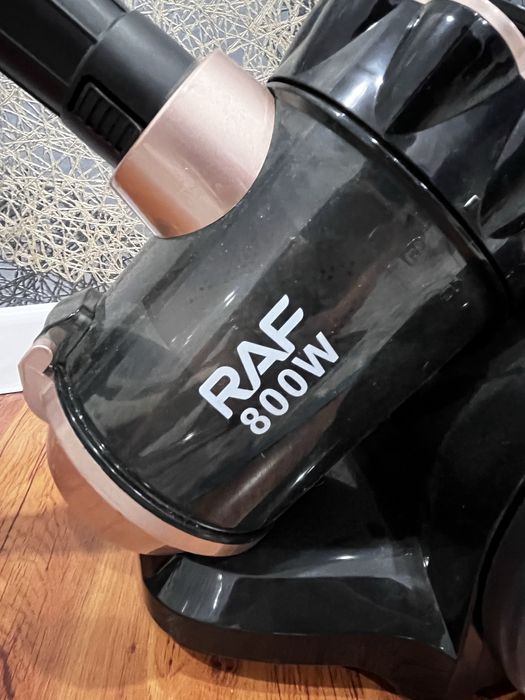 Пылесос RAF 800 Wat