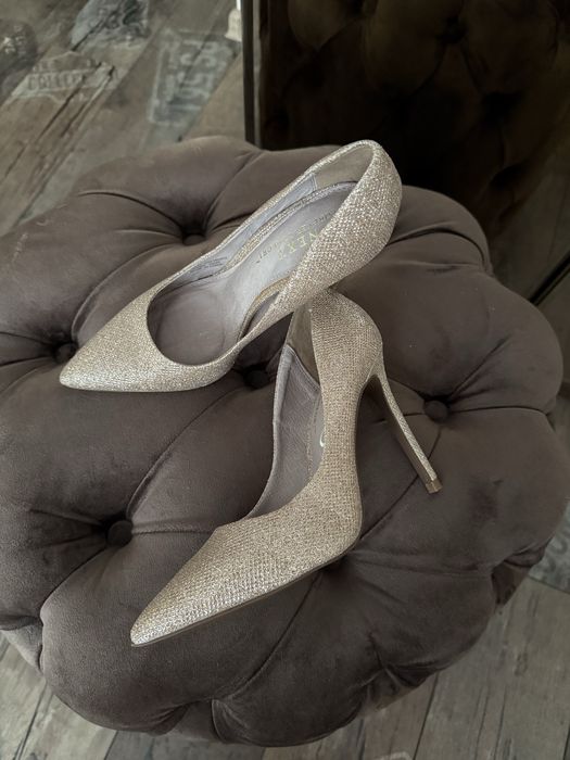 Дамски Обувки NEXT на висок ток размер UK5 EU38