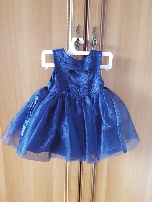 Бебешка рокля размер 1 година