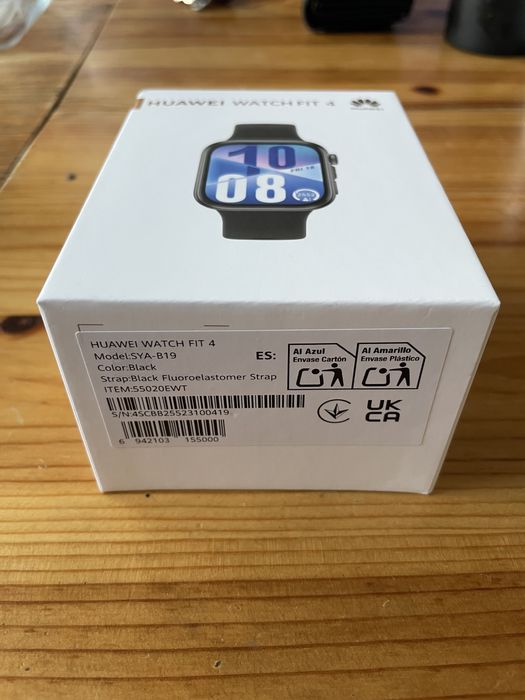 Смарт часовник HUAWEI Watch Fit 4