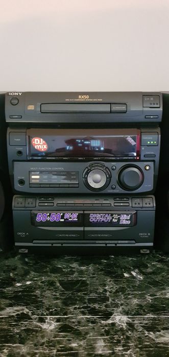 Vând combină muzicala Sony