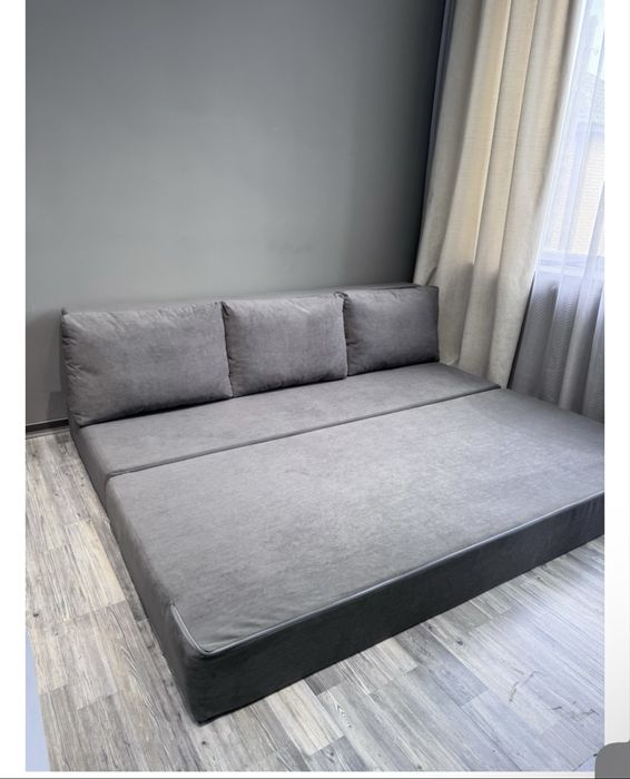 Продается диван новый